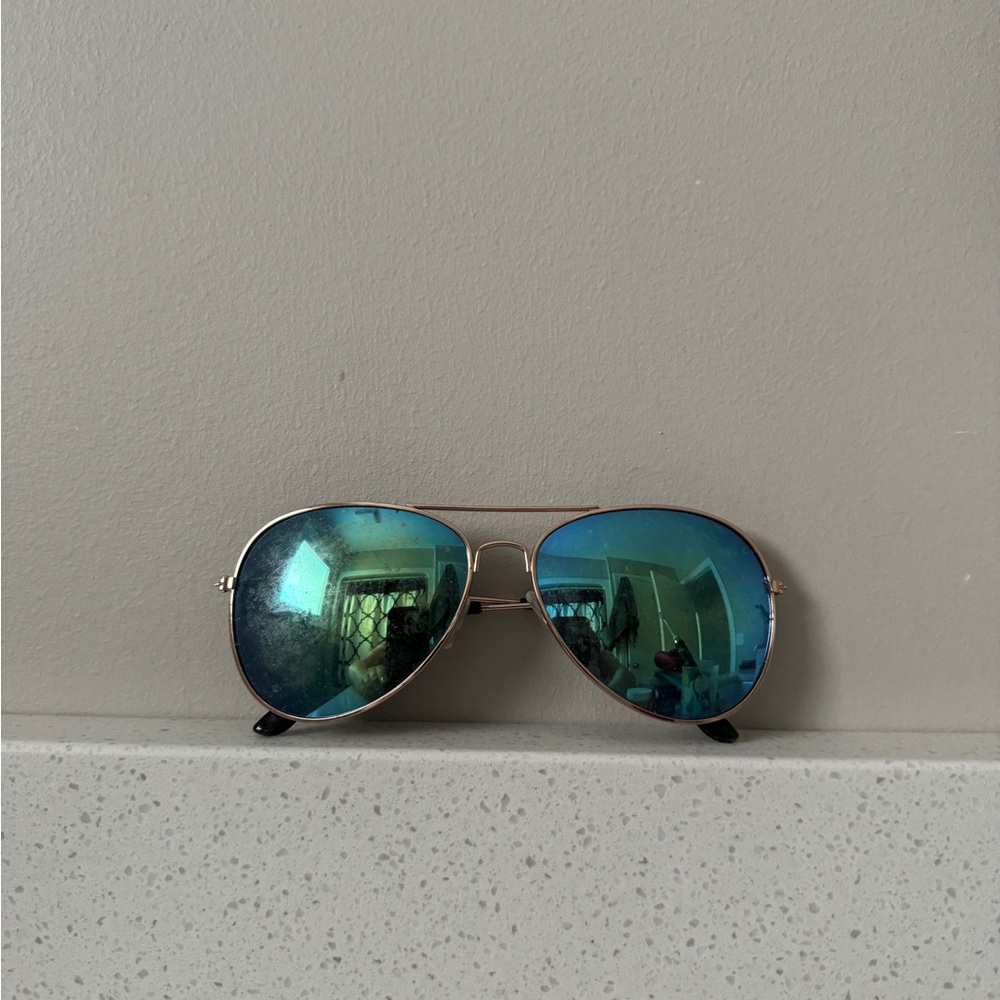 Aviator Sunglasses with Blue Lenses